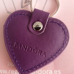 Llavero corazón de piel Pandora