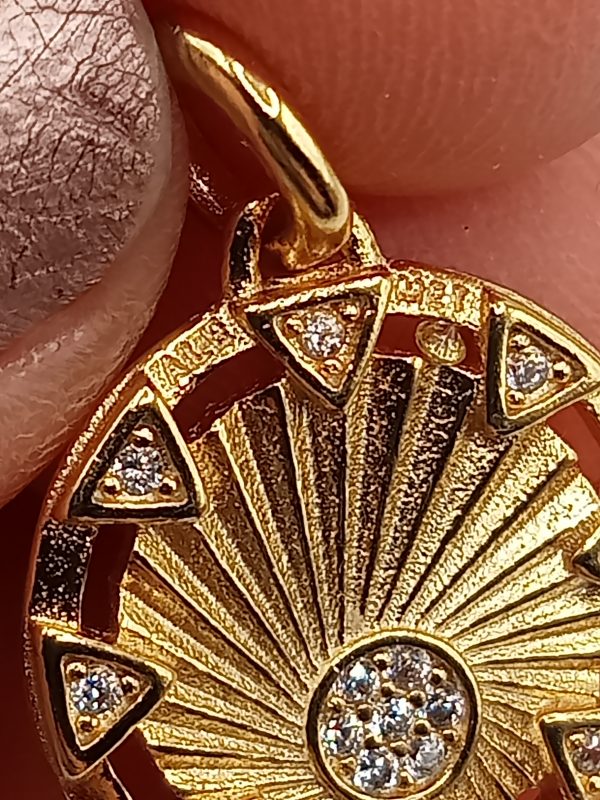 Medallón dorado Pandora - Imagen 3