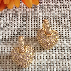 Pendientes forma de corazón con pedrería rosa