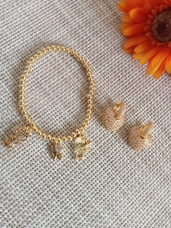 Pendientes forma de corazón con pedrería rosa - Imagen 6
