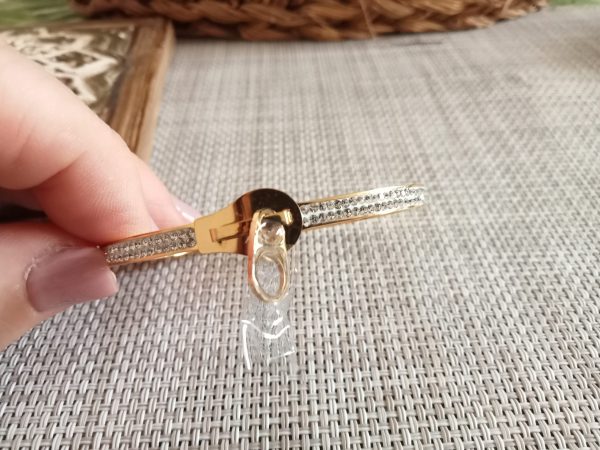 Brazalete de lujo en dorado
