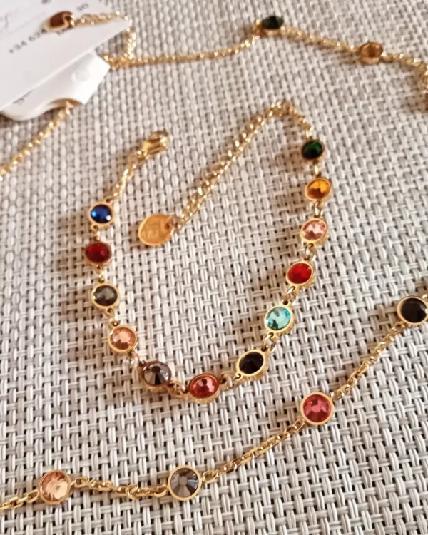 Conjunto en dorado de pulsera y cadena con cristales de colores - Imagen 3