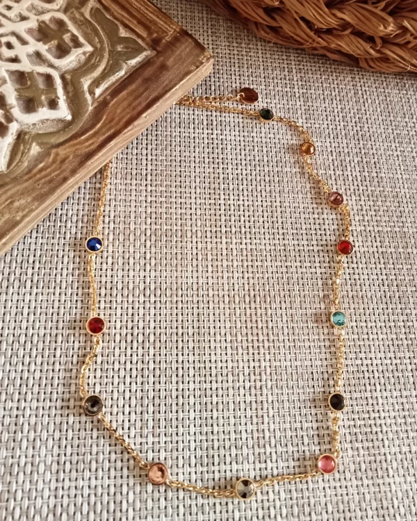 Conjunto en dorado de pulsera y cadena con cristales de colores - Imagen 5