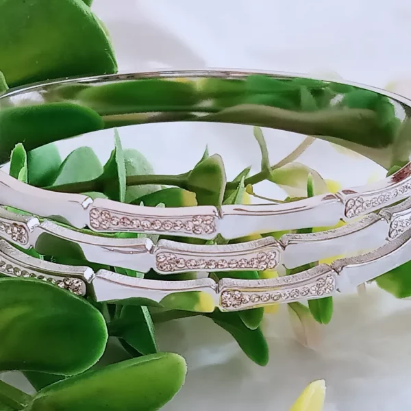 Brazalete de lujo en acero
