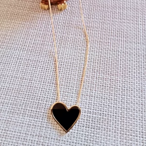 Collar LOVE en Negro