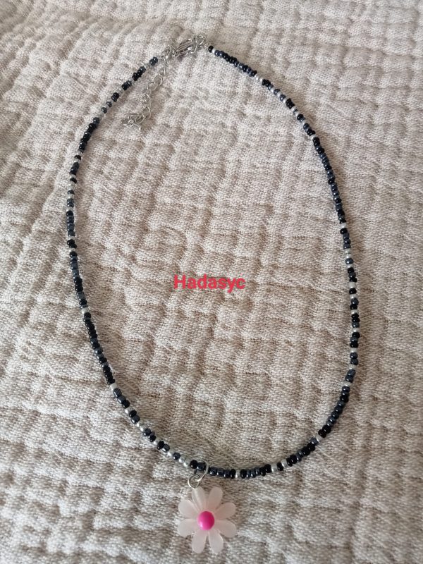 Collar de flor blanca - Imagen 3