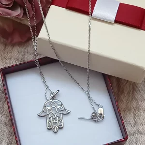 Gargantilla con colgante Mano de Fátima