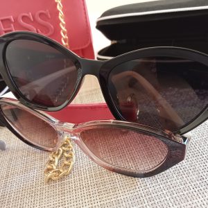 Gafas de sol estilo Guess