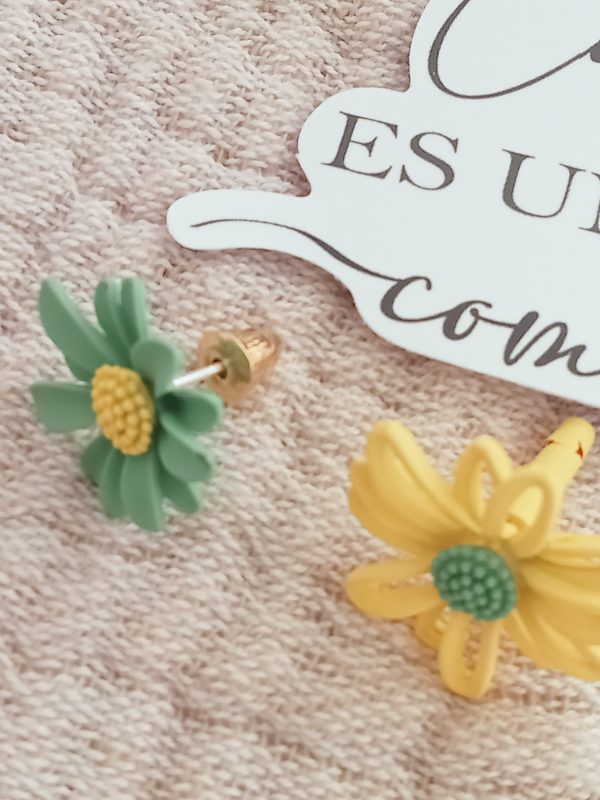 Pendientes Margaritas varios colores. - Imagen 2