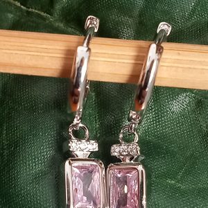 Pendientes con forma de perfume en plata