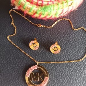 Conjunto pendientes más colgante M.k