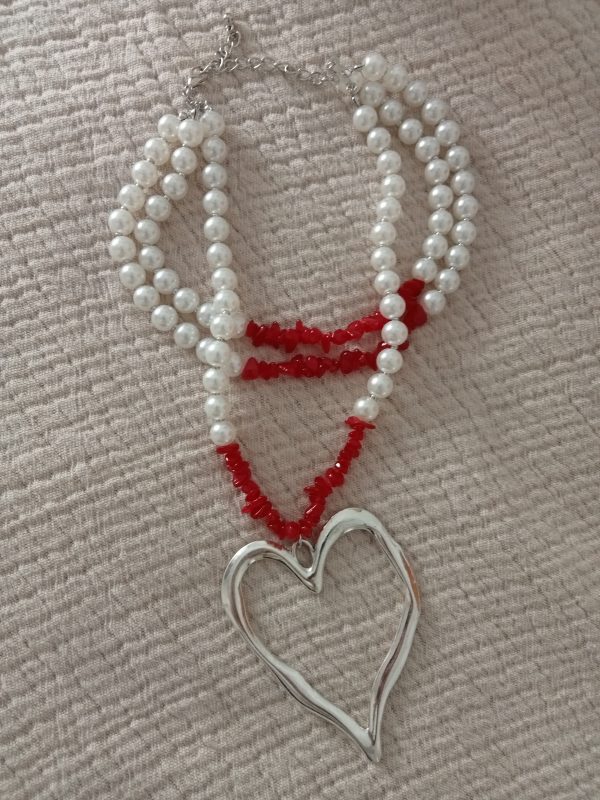 Collar de perlas y corazón - Imagen 5