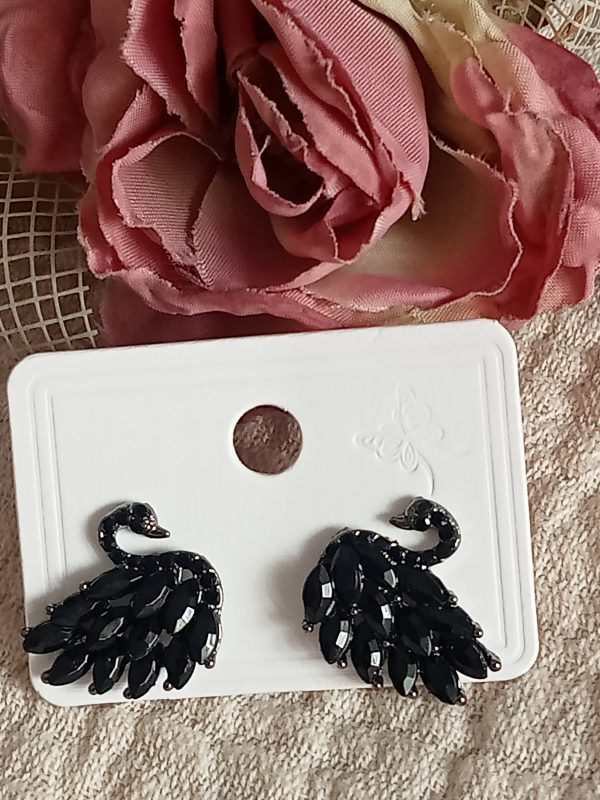 Pendientes Cisne negro