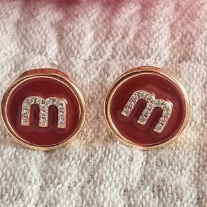 Pendientes Rojos iniciales Miu