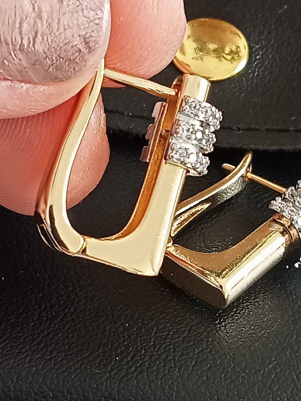 Pendientes Ballesta con una corona de circonitas. - Imagen 3