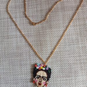 Collar Frida kalos dorado