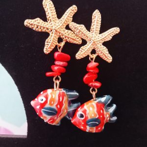 Pendientes estrella y pez rojo