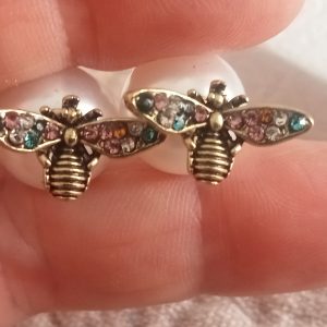 Pendientes abejita de colores y perlas