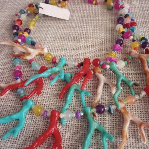 Collar tres en uno corales de colores