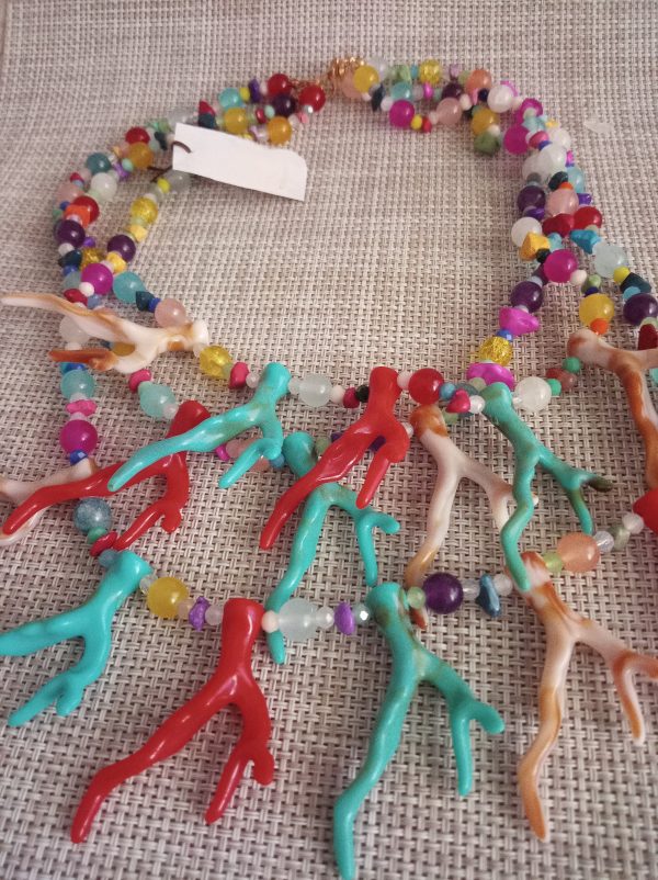 Collar tres en uno corales de colores