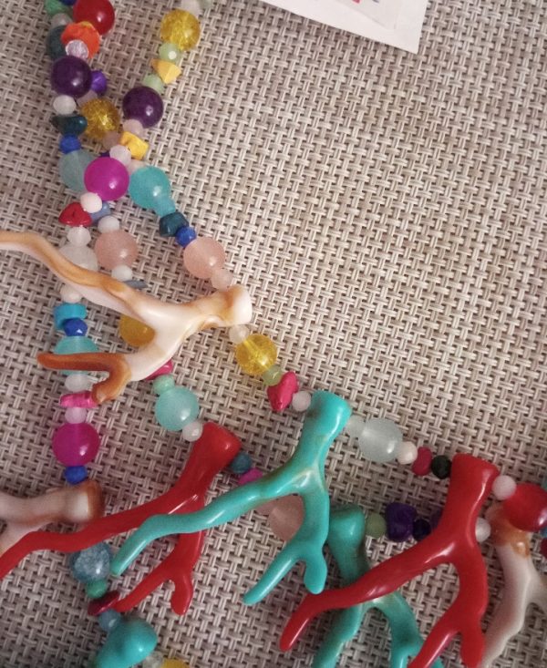 Collar tres en uno corales de colores - Imagen 4