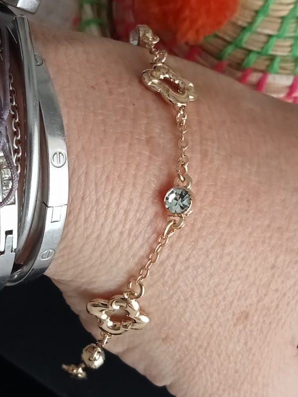 Set dorado que enamora: pulsera + pendientes con trébol 🍀 - Imagen 8