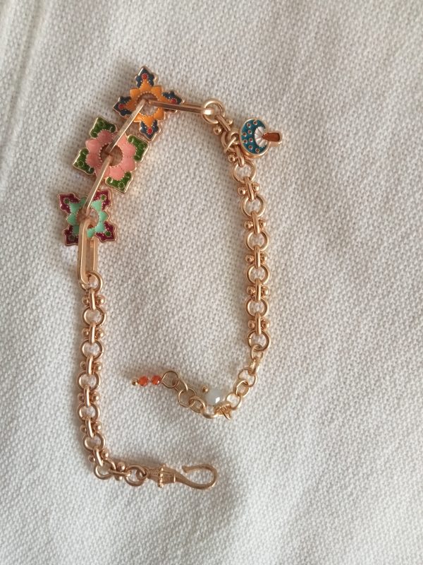 Pulsera étnica tres charms - Imagen 6