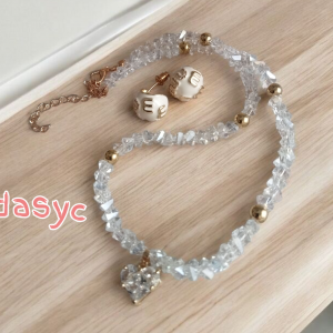 Conjunto collar y pendientes corazón Blanco